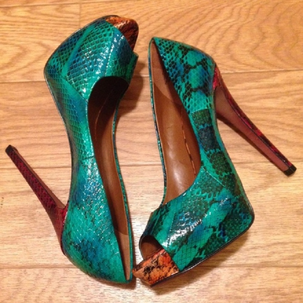 Snakeskin Textured Multi Color Open Toe Pumps - Picture 3 of 8